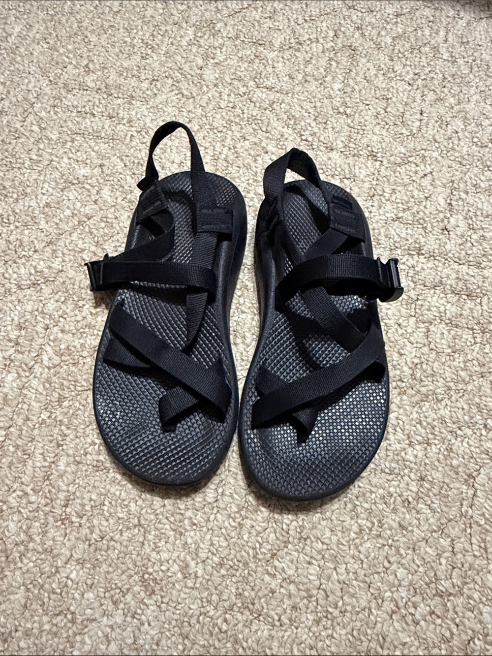 Chaco Men's Black Adjustable Strappy Sandals